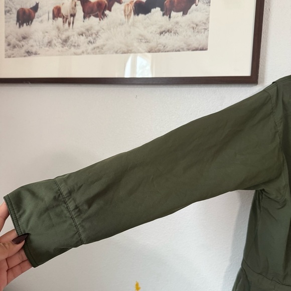 Patagonia field jacket in green with a fleece lining size: small - Picture 4 of 14